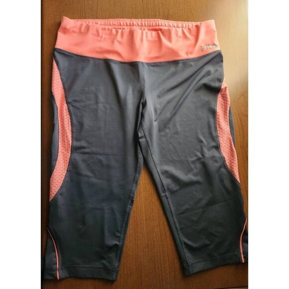 Fila XL pink/peach and grey Raserback top with matching capris AND Champion perf - Picture 4 of 14